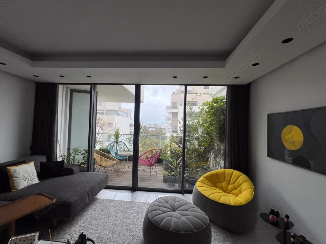 Appartement trois chambres meublé à louer 
CFC