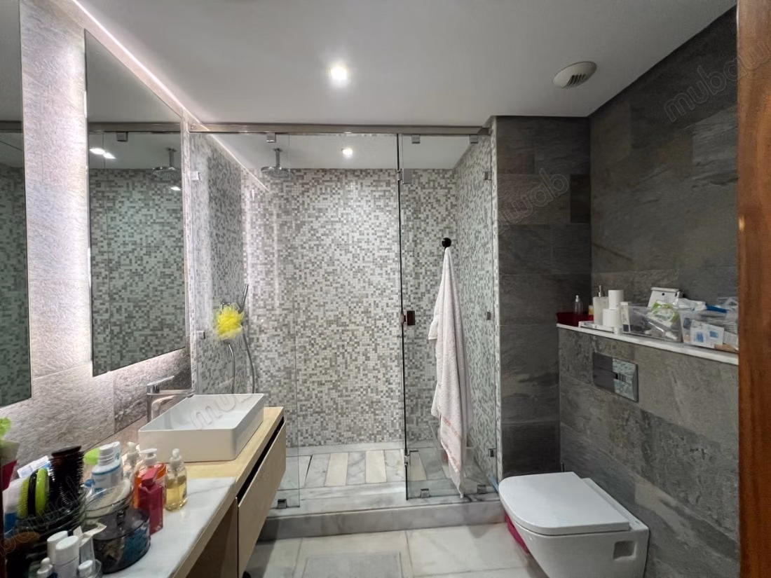 Appartement trois chambres meublé à louer 
CFC