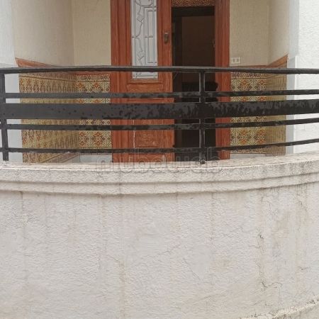 Eccezionale residenza di lusso in vendita a Le Bardo. 12 locali spaziosi. Giardino e terrazzo