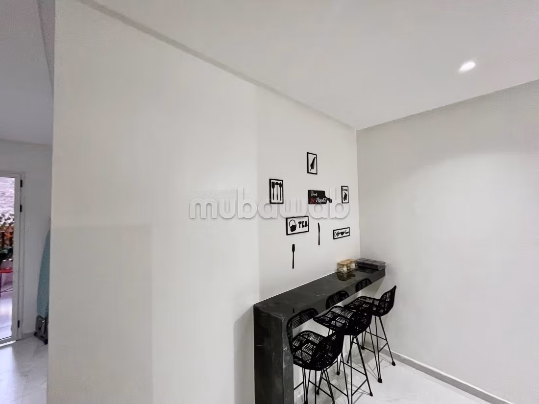 Apartments for rent in Hivernage. 1 Room. Caretaker and air conditioning