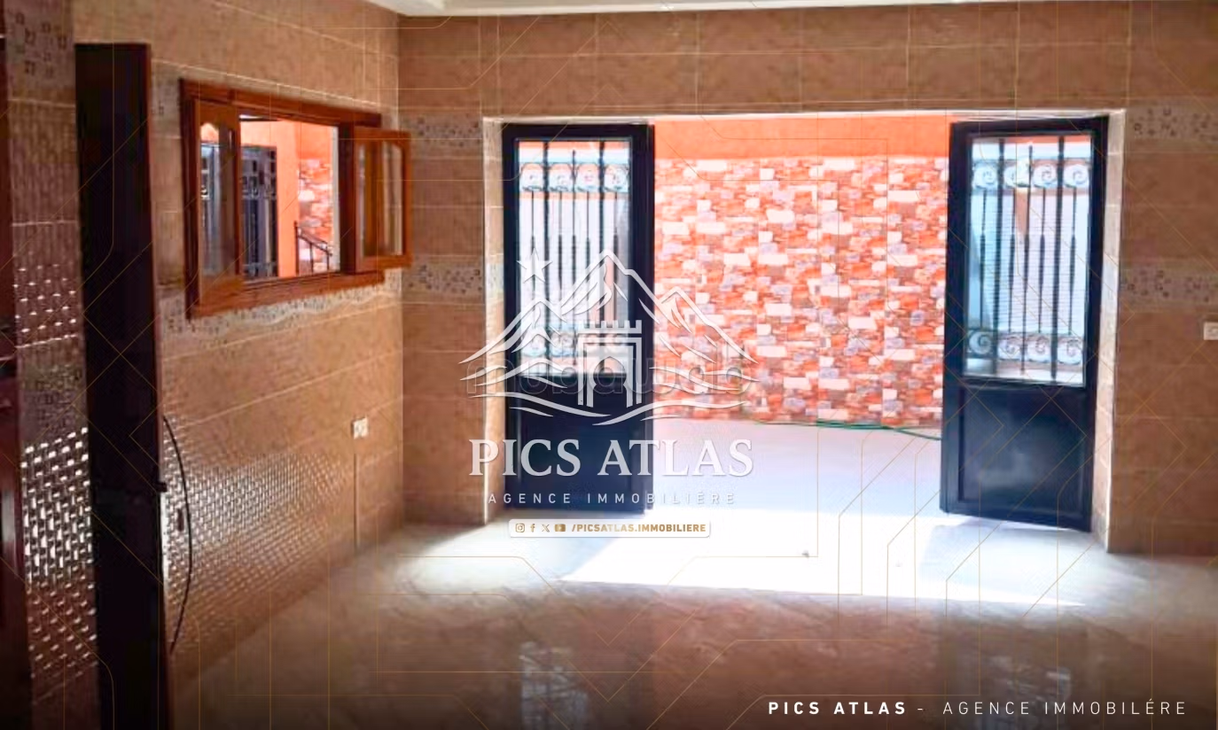 Villa Spacieuse à Vendre, 375 m², Hay Targa