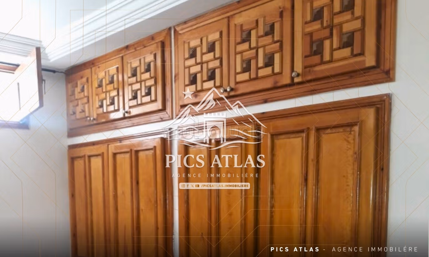 Villa Spacieuse à Vendre, 375 m², Hay Targa