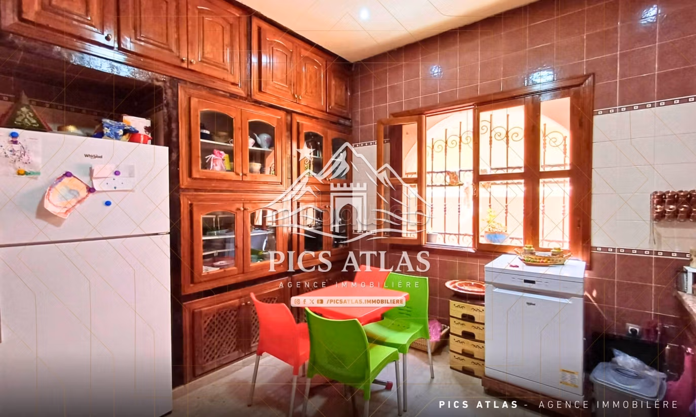 Villa Spacieuse à Vendre, 375 m², Hay Targa
