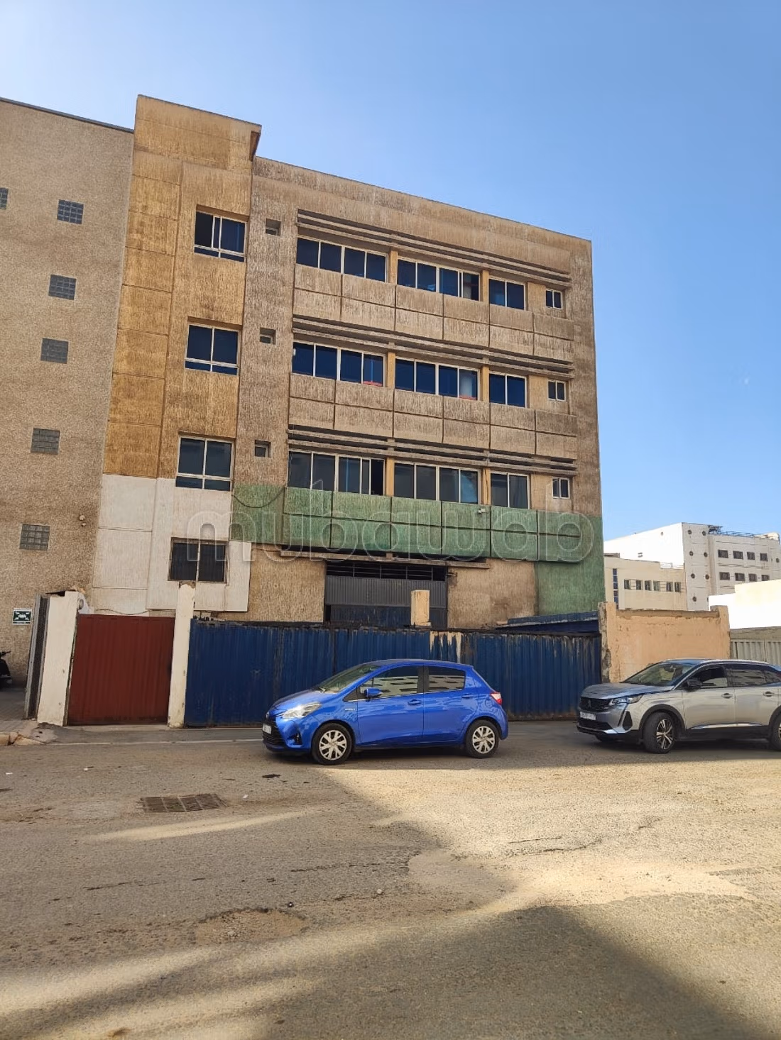 Immeuble industriel en vente à Aïn Sebaâ. Superficie 3000 m²