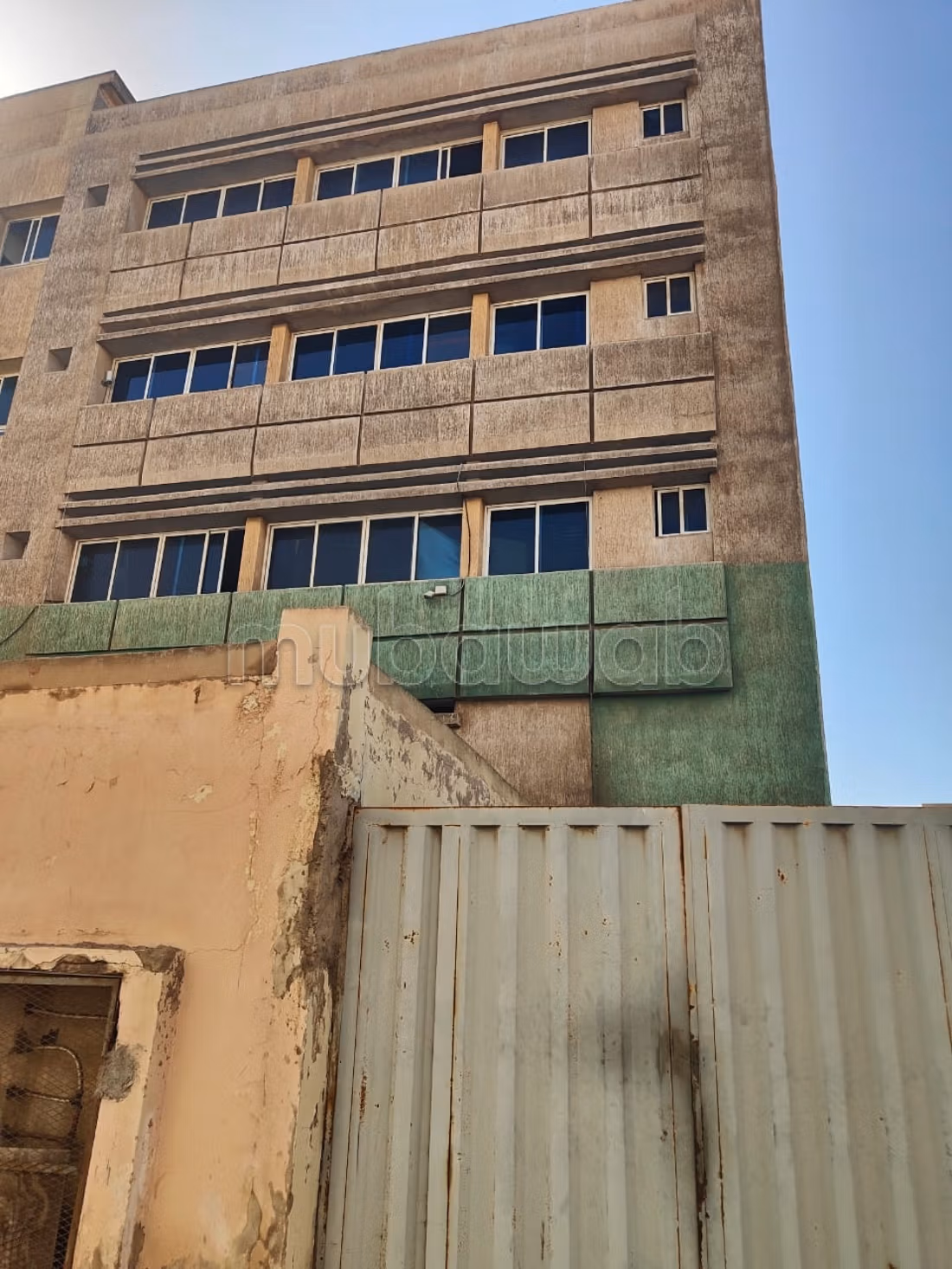Immeuble industriel en vente à Aïn Sebaâ. Superficie 3000 m²