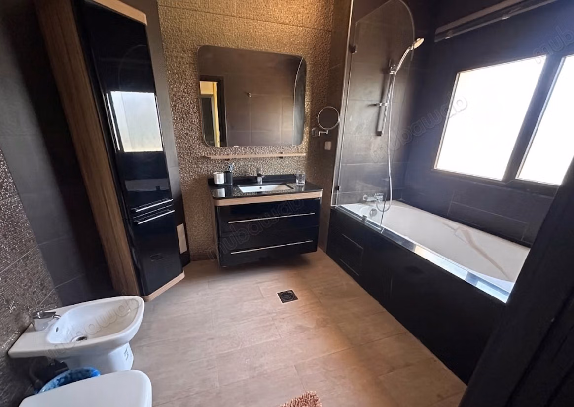 Coquette villa avec piscine et hammam proche carrefour Targa