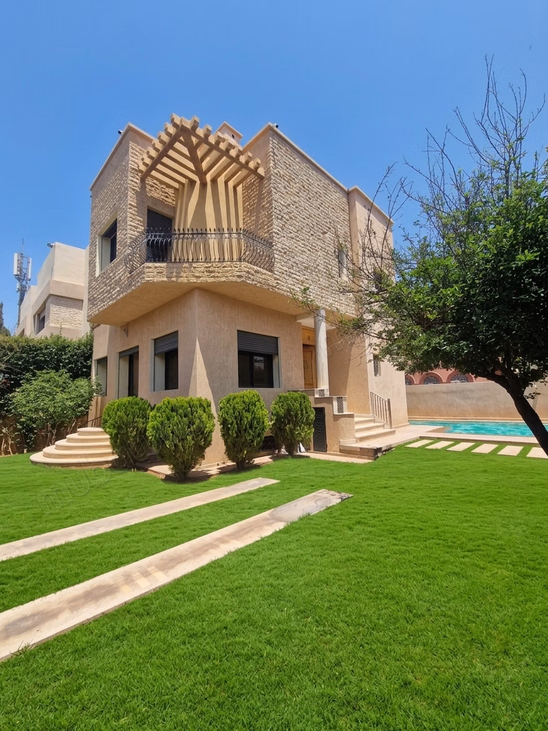 Coquette villa avec piscine proche carrefour Targa