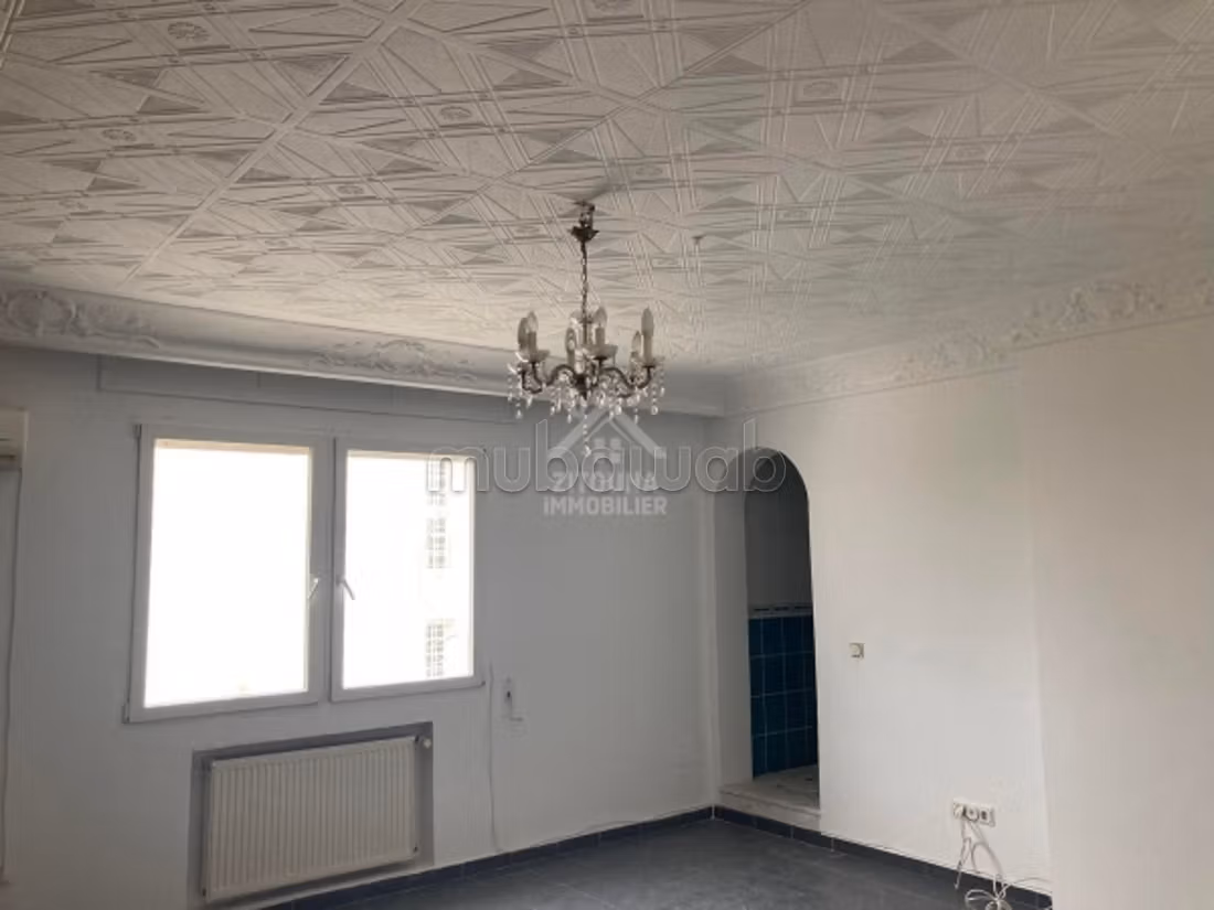 Maestosa residenza di lusso in affitto a La Marsa. 4 belle camere da letto. Garage e terrazzo