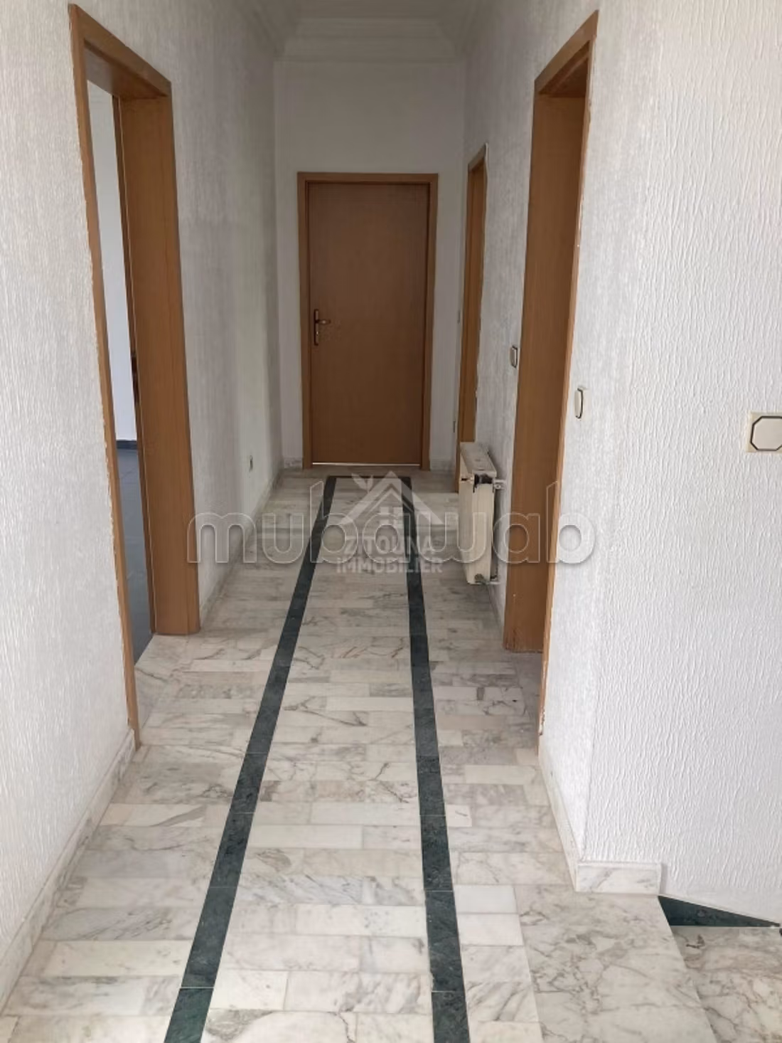 Maestosa residenza di lusso in affitto a La Marsa. 4 belle camere da letto. Garage e terrazzo