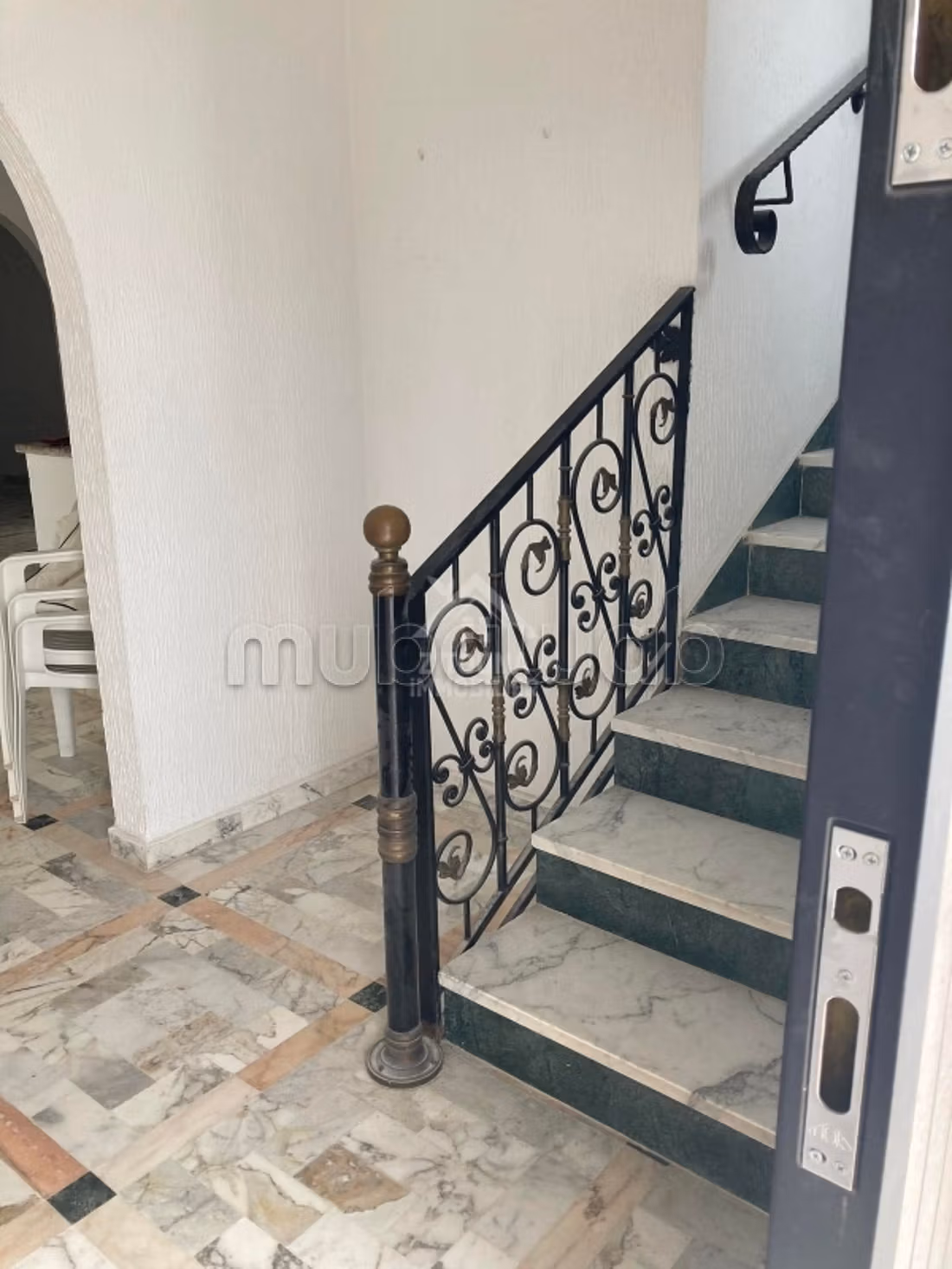 Maestosa residenza di lusso in affitto a La Marsa. 4 belle camere da letto. Garage e terrazzo