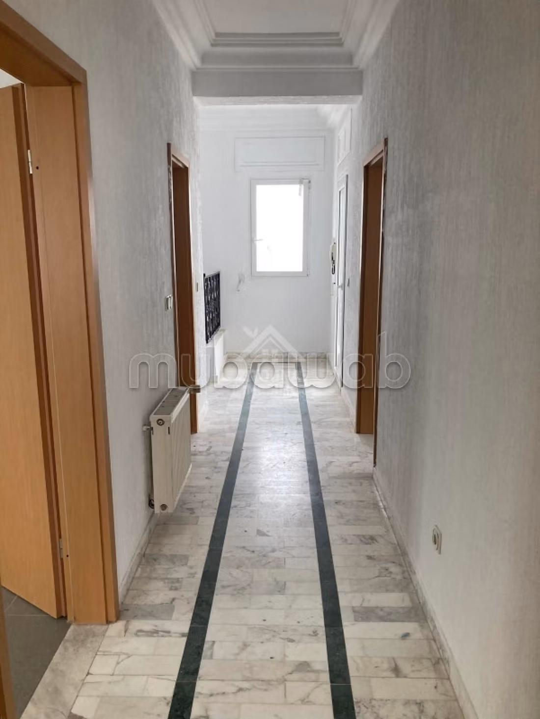 Maestosa residenza di lusso in affitto a La Marsa. 4 belle camere da letto. Garage e terrazzo