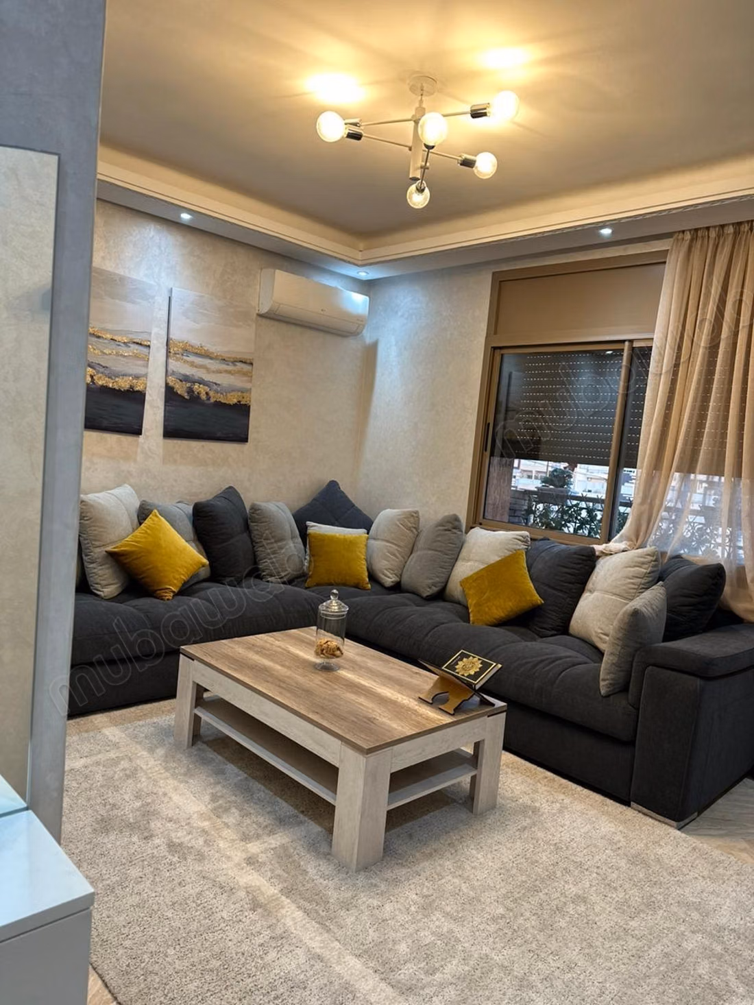 Very nice apartment for rent in Ouasis. 1 lovely room. Attic
