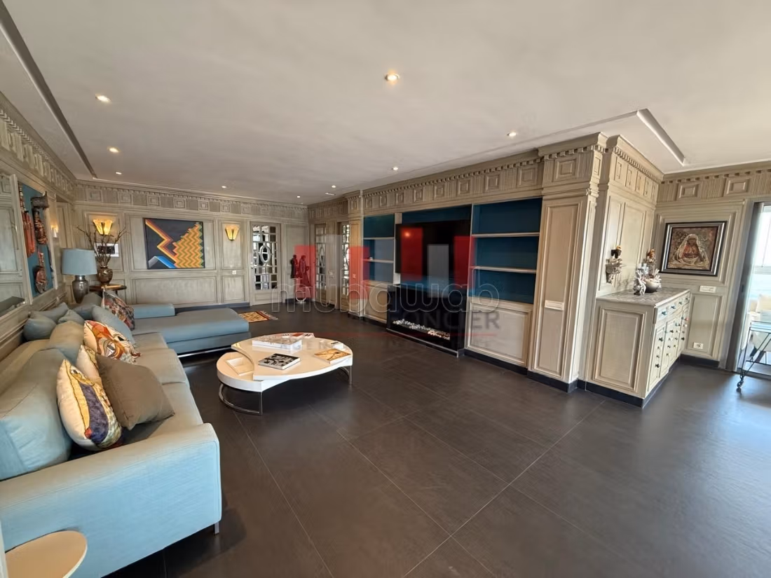 Appartement 220 m² à Ain Diab — 12