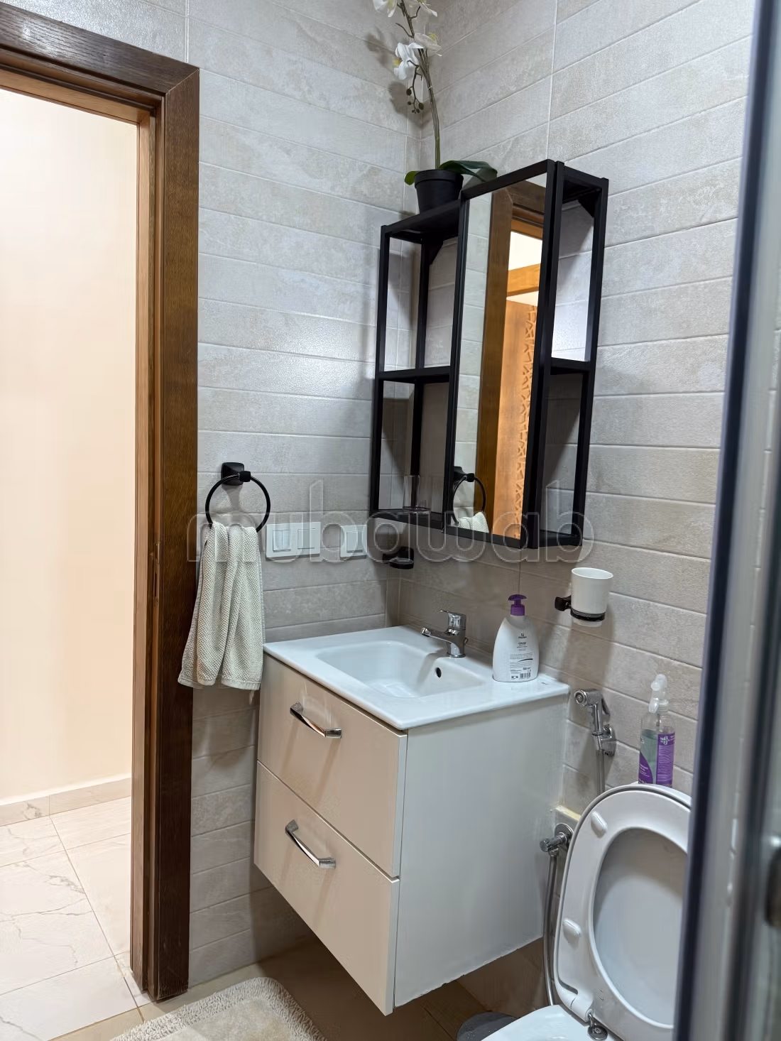 Location Appart meublé, garage, résidence calme sécurisée