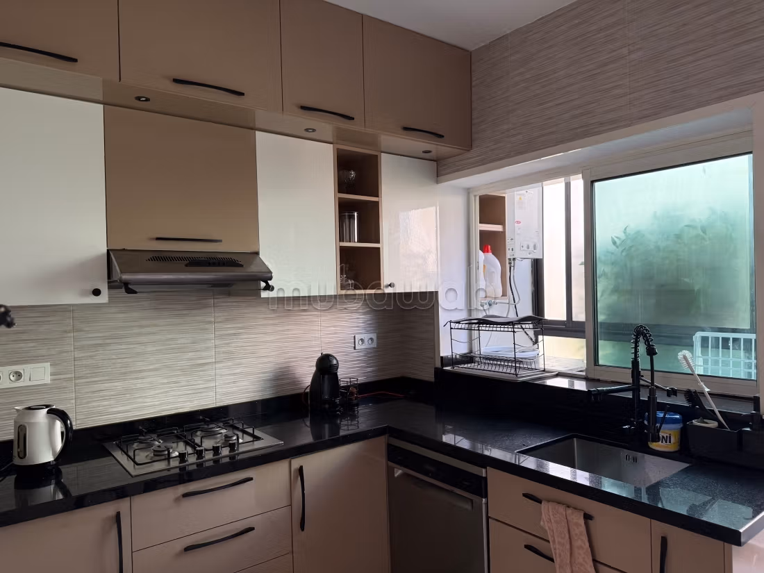 Location Appart meublé, garage, résidence calme sécurisée