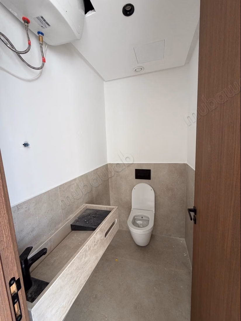 Bonito piso en venta en Beauséjour. Pequeña superficie 45 m². Con ascensor y terraza