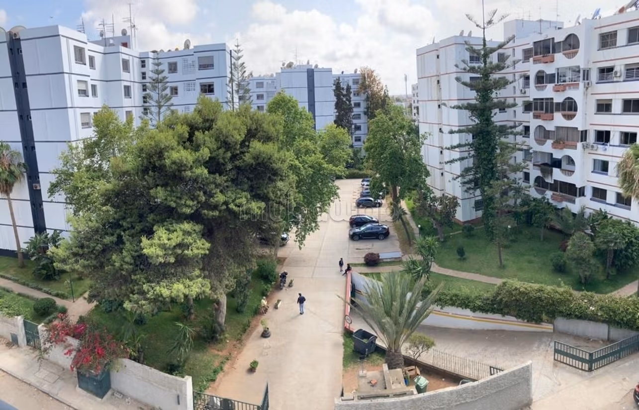 Bellissimo appartamento in affitto a Les princesses. Superficie 160 m². Ascensore e terrazzo