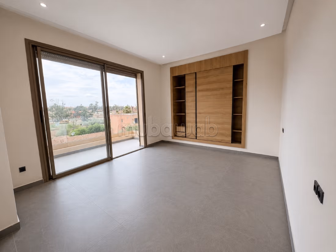 Studio Neuf À Vendre À Victor Hugo — 2