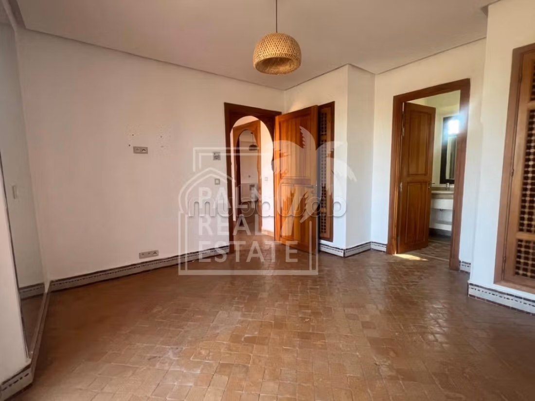Charmante villa a vendre sur la route damezmiz