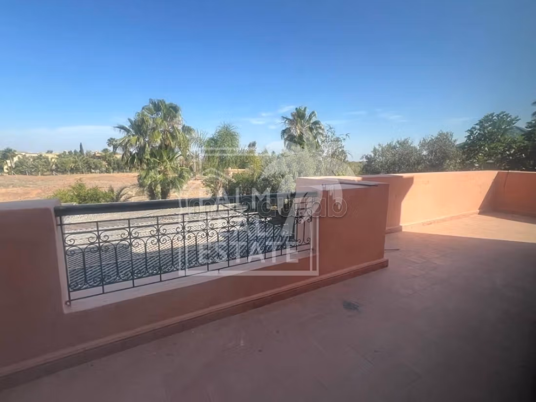 Charmante villa a vendre sur la route damezmiz