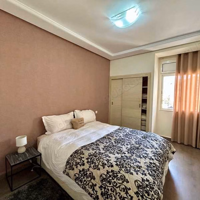 Beautiful apartment for sale in Maârif Extension. 2 beautiful rooms. Lift and parking