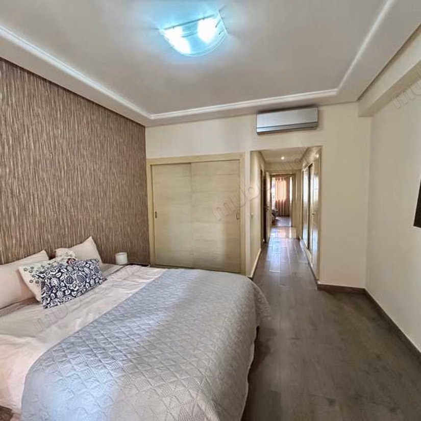Beautiful apartment for sale in Maârif Extension. 2 beautiful rooms. Lift and parking