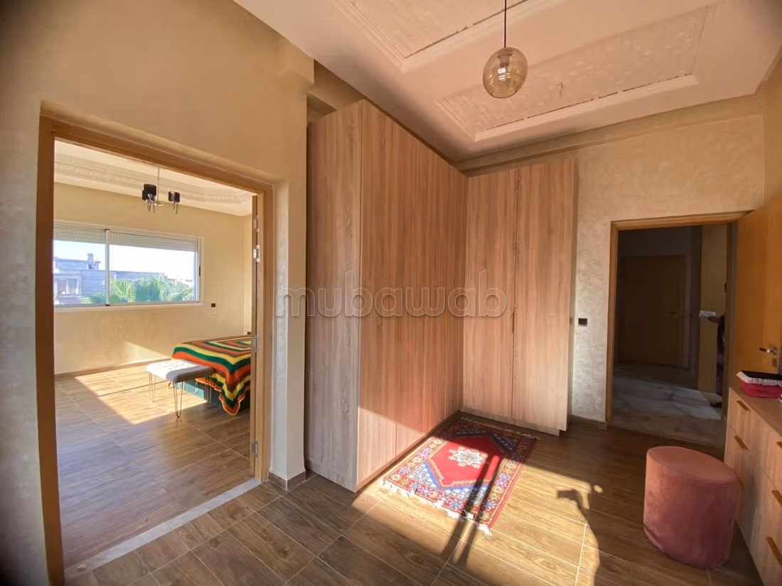 Suntuosa villa en alquiler en Hay Targa. 5 dormitorios. Bien amueblado
