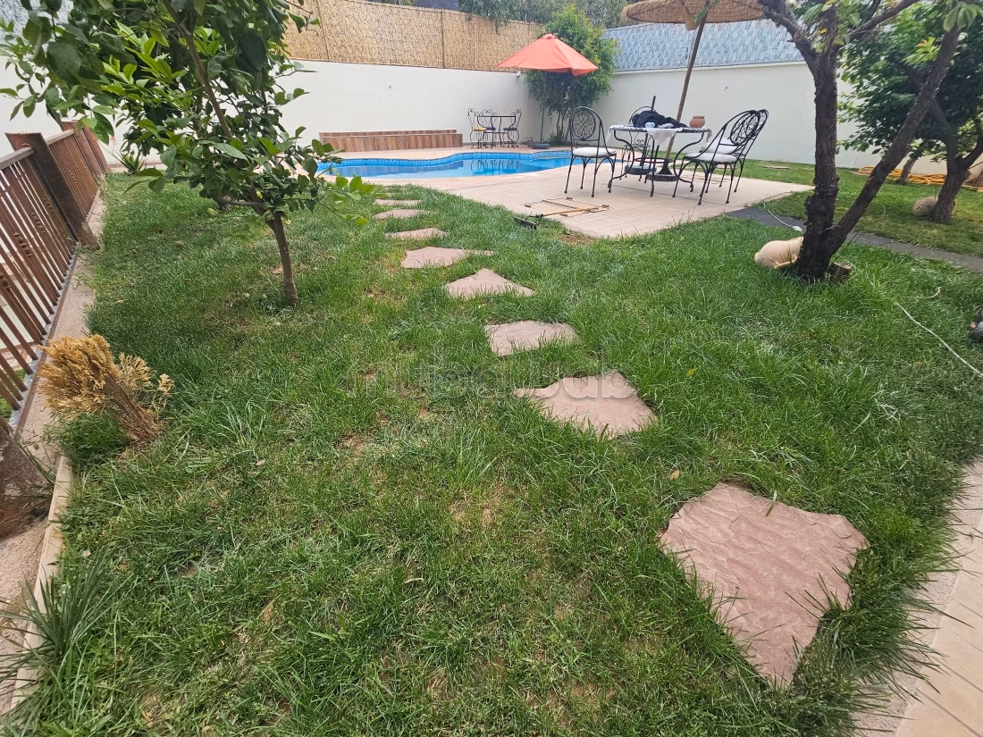 Suntuosa villa en alquiler en Hay Targa. 5 dormitorios. Bien amueblado