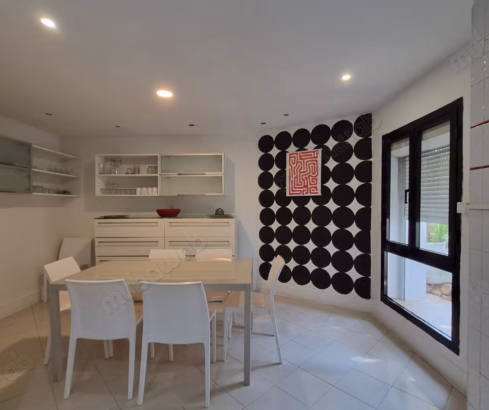 Location de vacances Villa avec piscine et billard