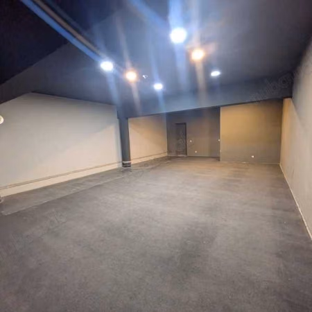 Oficinas y locales comerciales en alquiler en Sidi Ghanem. Pequeña superficie 350 m². Conserje disponible, aire condicionado general