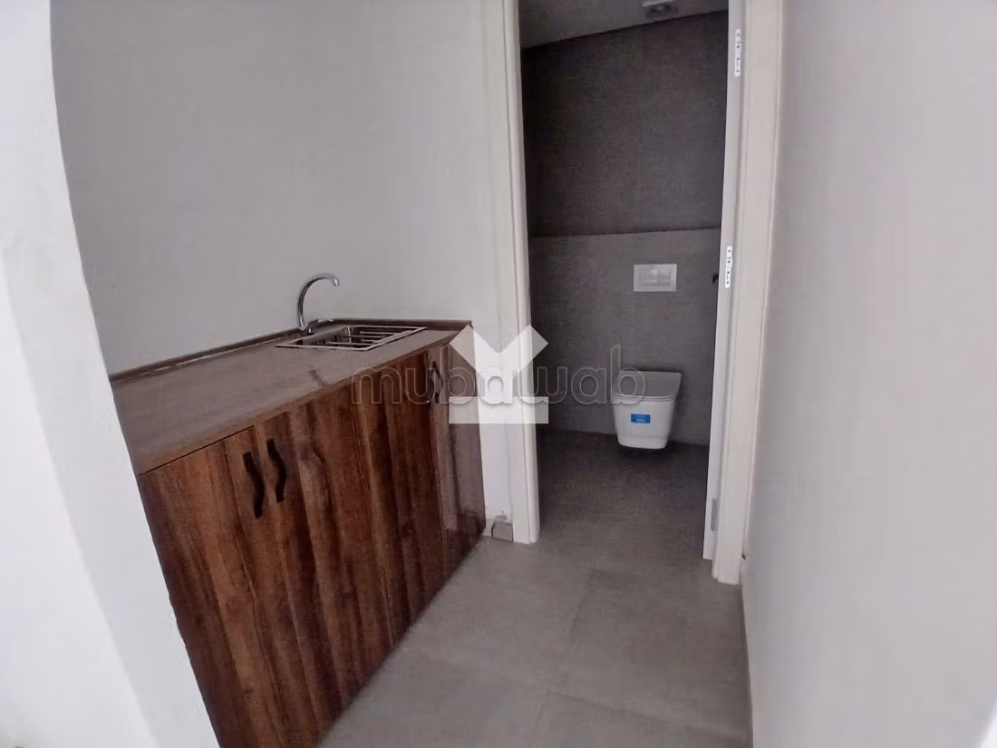 Bureau à Louer de 60.0 m² à Casablanca, Oulfa