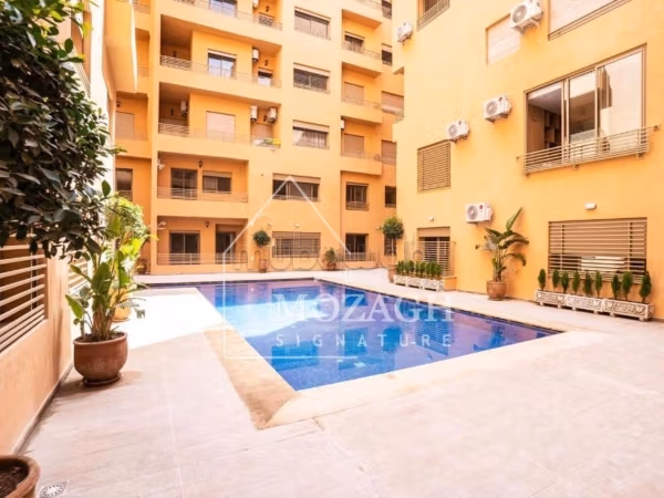 Splendido appartamento in affitto a Route Casablanca. 3 ampi locali. Terrazzo e giardino
