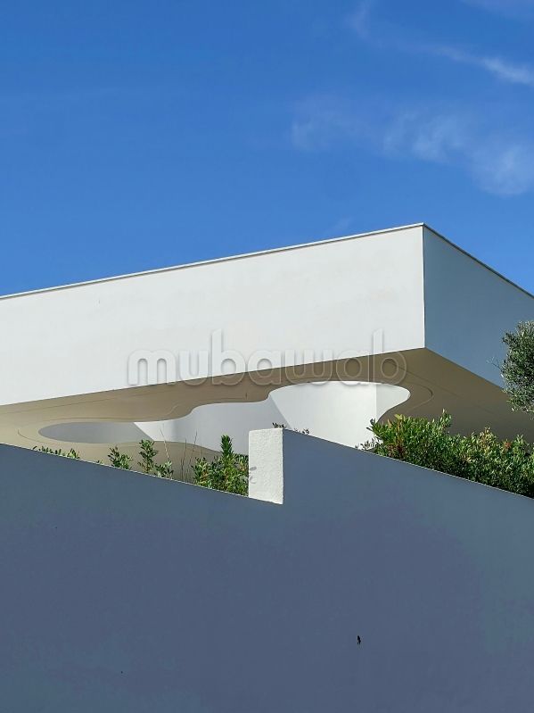 Villa commerciale rare – localisation premium