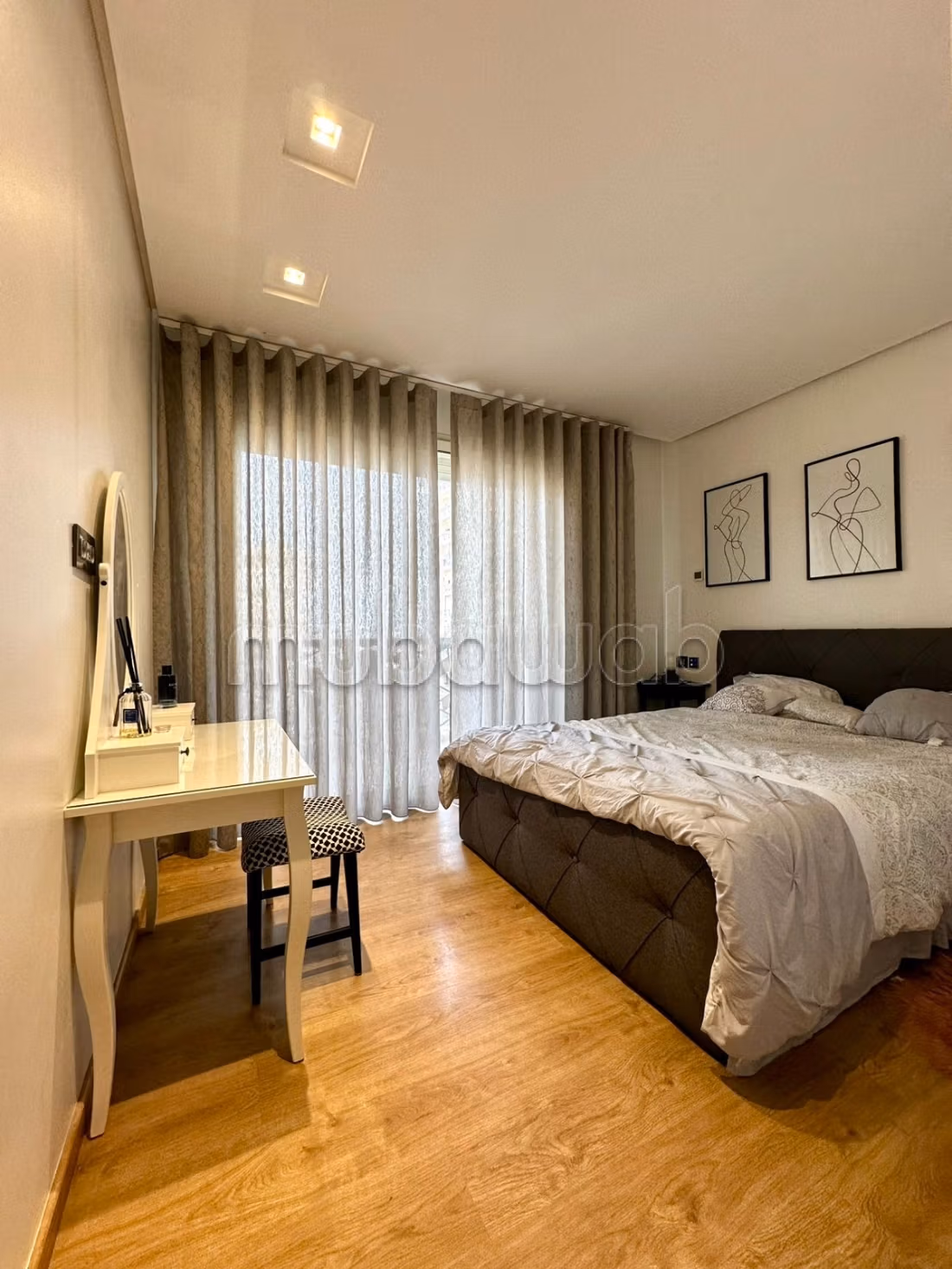 Appartment meublé avec terrasse — 3