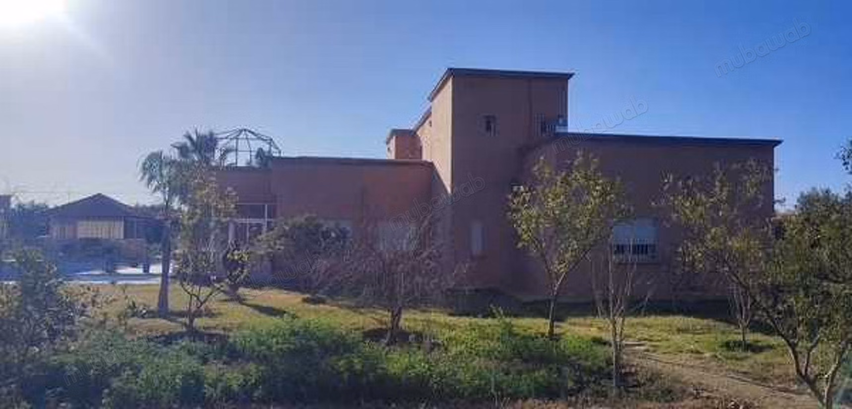 Villa à Vendre de 10732.0 m² à Marrakech, 
Route De Fes