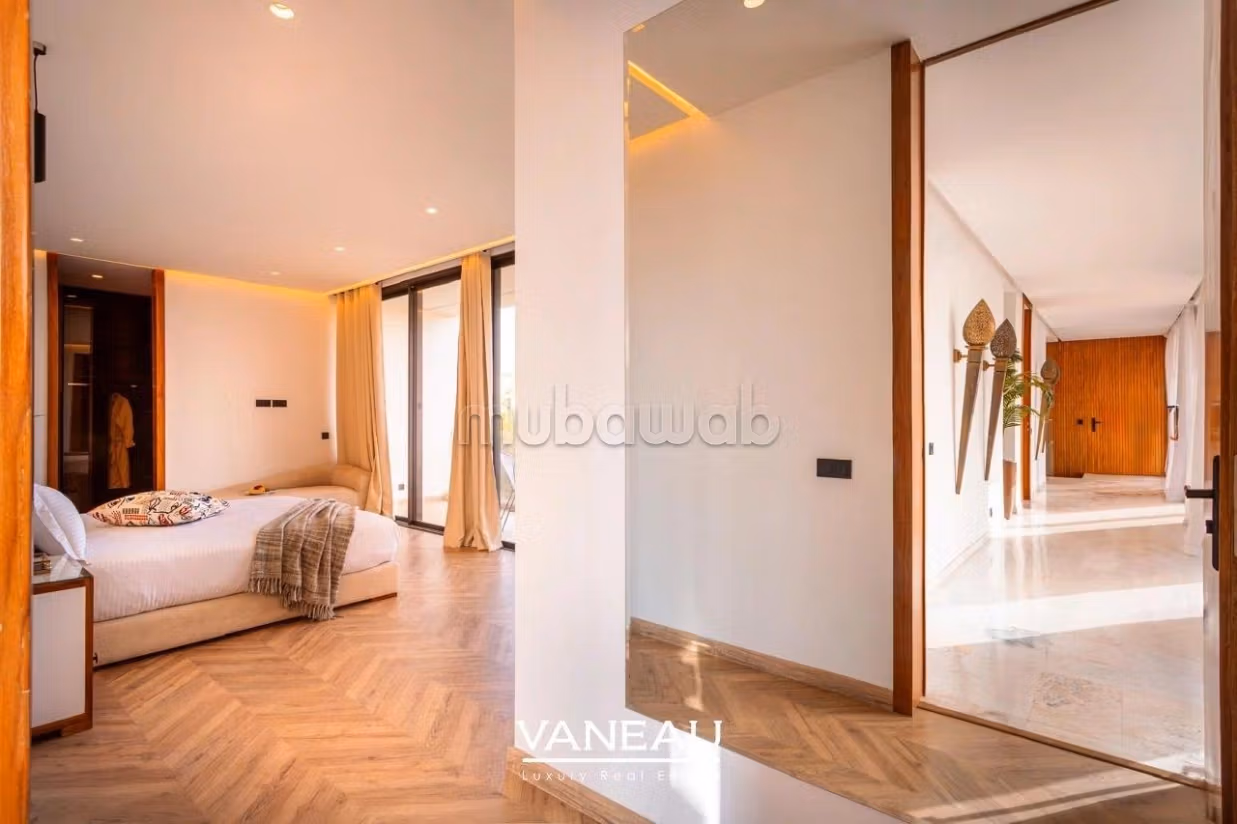 Casa de alto standing en venta en Agdal. 7 dormitorios. Residencia con piscina