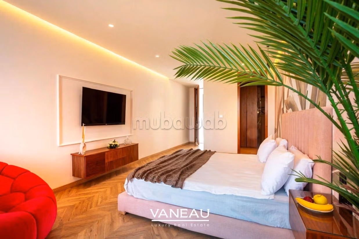 Casa de alto standing en venta en Agdal. 7 dormitorios. Residencia con piscina