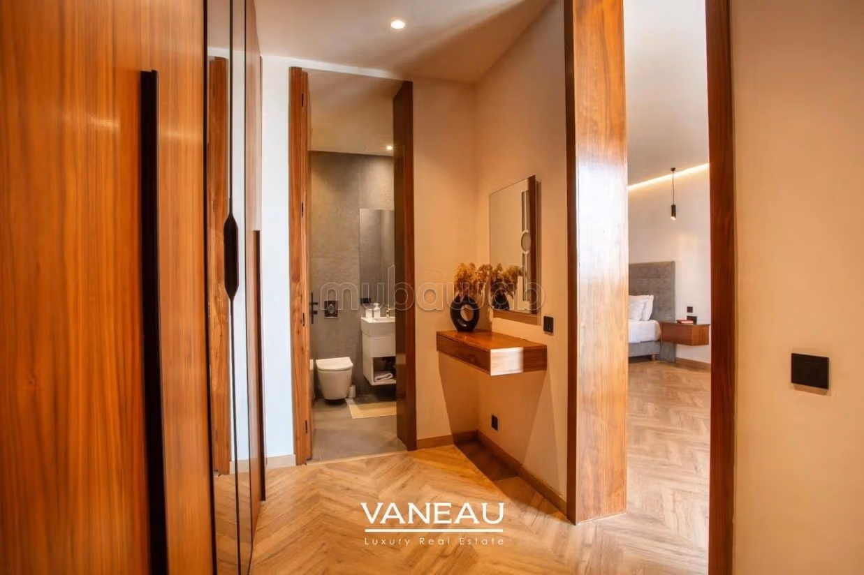 Casa de alto standing en venta en Agdal. 7 dormitorios. Residencia con piscina