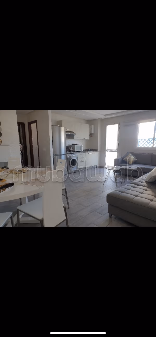 Appartamento in affitto. 2 belle camere da letto. Sistema di sicurezza e antenna parabolica