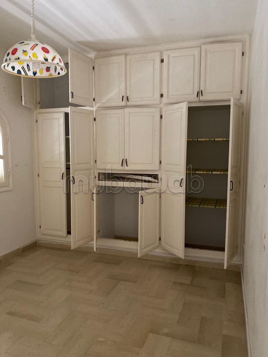 A vendre une villa à route de soukra