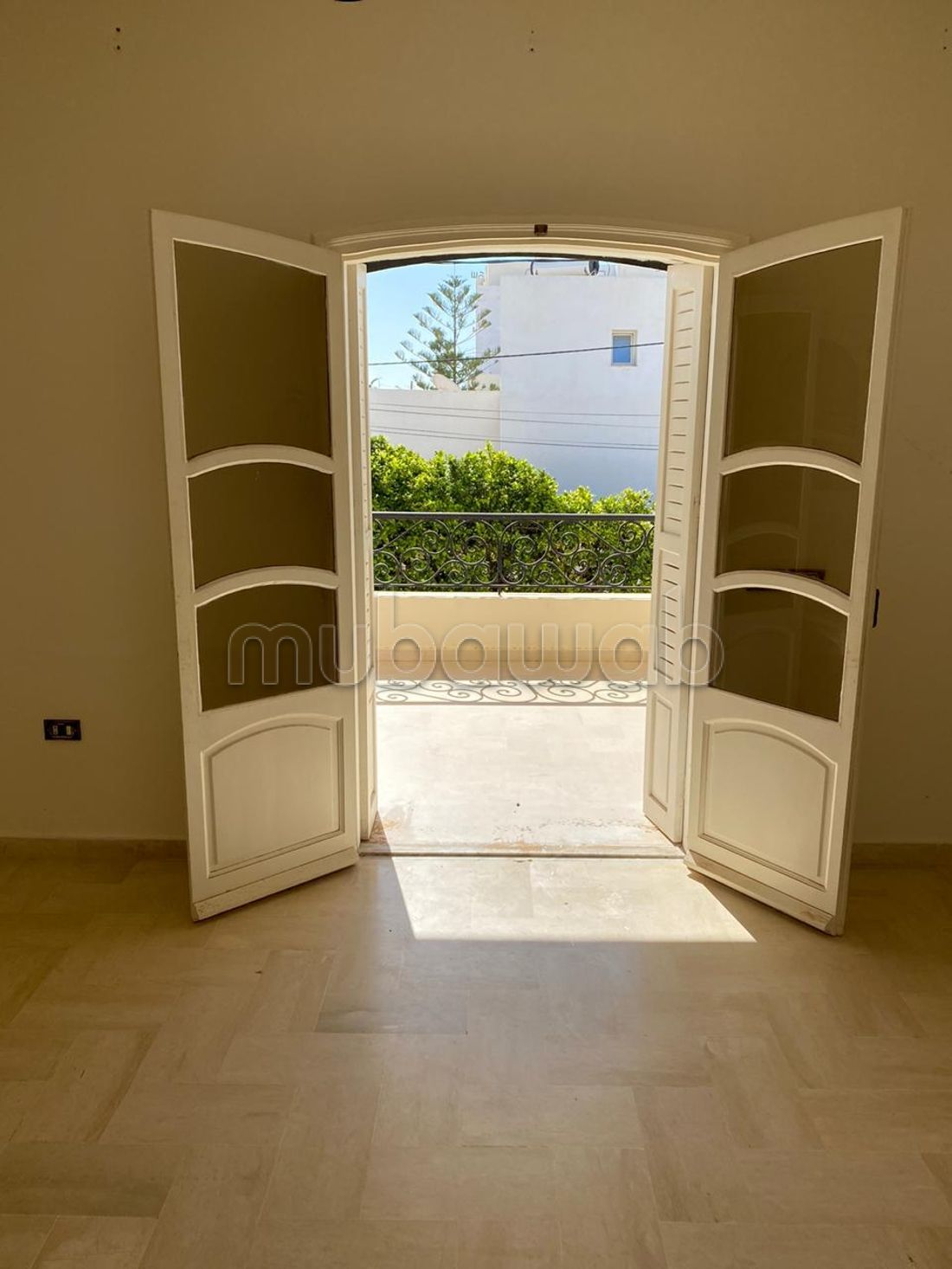 A vendre une villa à route de soukra