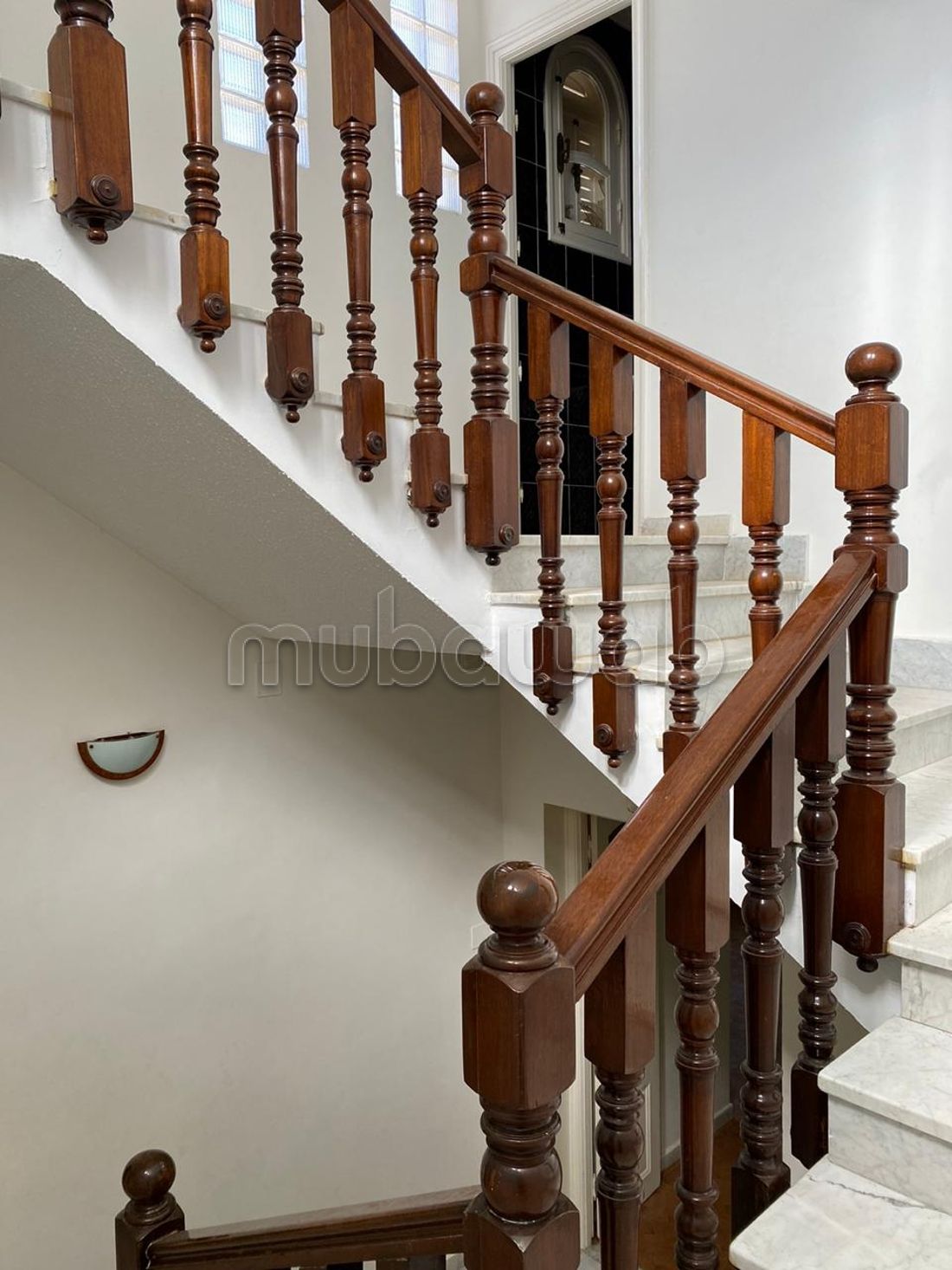 A vendre une villa à route de soukra