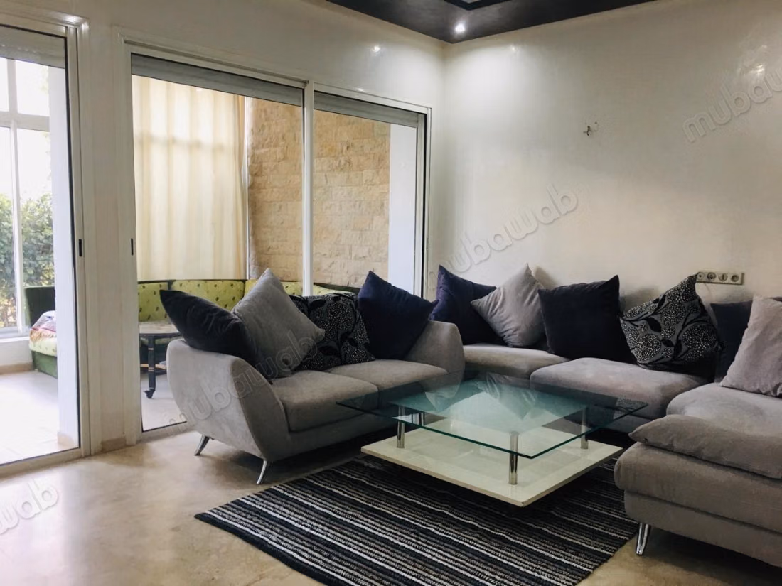 Rent this apartment in Souissi. 3 rooms. No Lift, Balcony