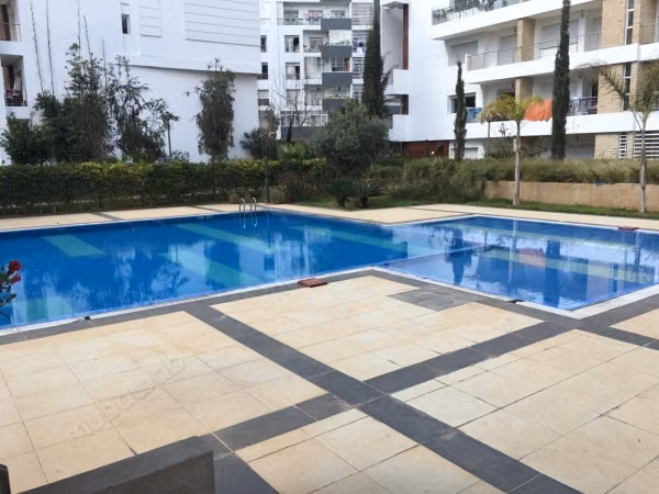 Magnífico piso en alquiler en Souissi. 3 bonitas habitaciones. Conserje disponible, sistema de aire condicionado