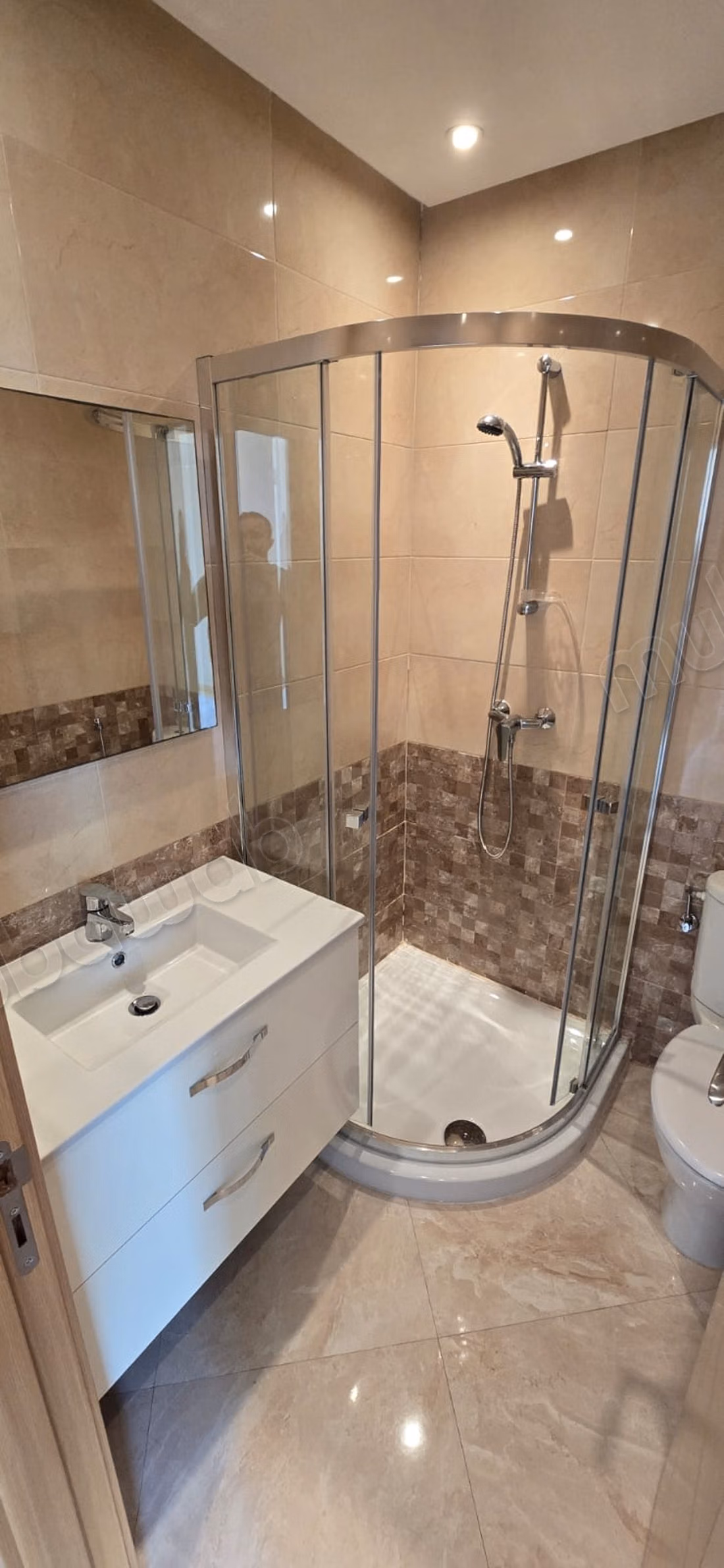 Beautiful apartment for sale in Hay Massira. Large area 91 m². General satellite dish system, On site security