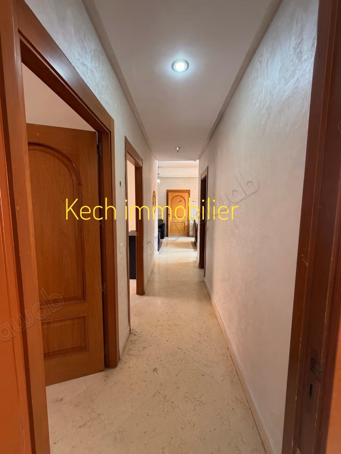 Splendido appartamento in vendita a Route Amizmiz. Superficie totale 112 m². Arredato