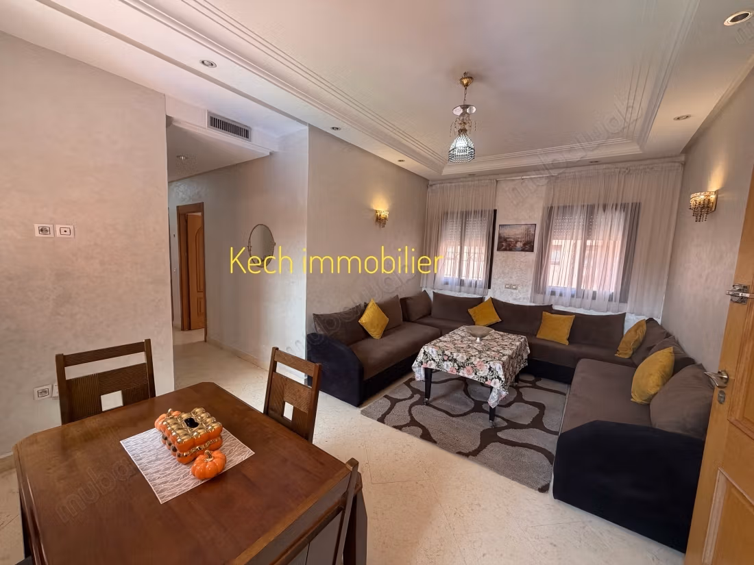 Splendido appartamento in vendita a Route Amizmiz. Superficie totale 112 m². Arredato