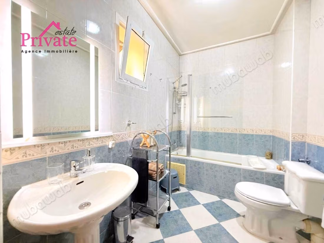 Great apartment for rent in Administratif. 2 lovely rooms. Ample storage space