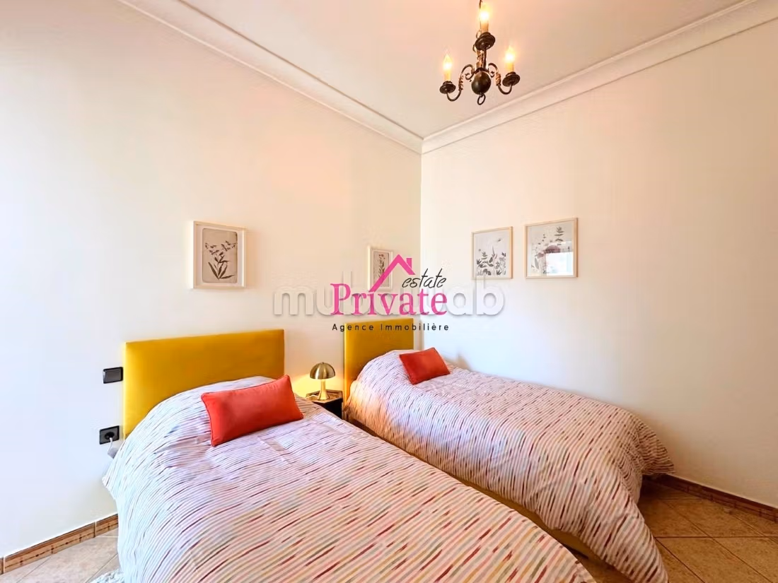 Location appartement 90m² 
QUARTIER ADMINISTRATIF 
Ref: LAM785