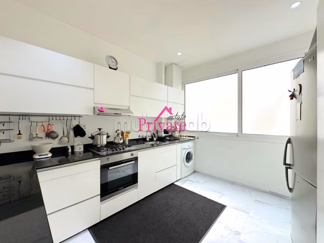 Location appartement 90m² 
QUARTIER ADMINISTRATIF 
Ref: LAM785
